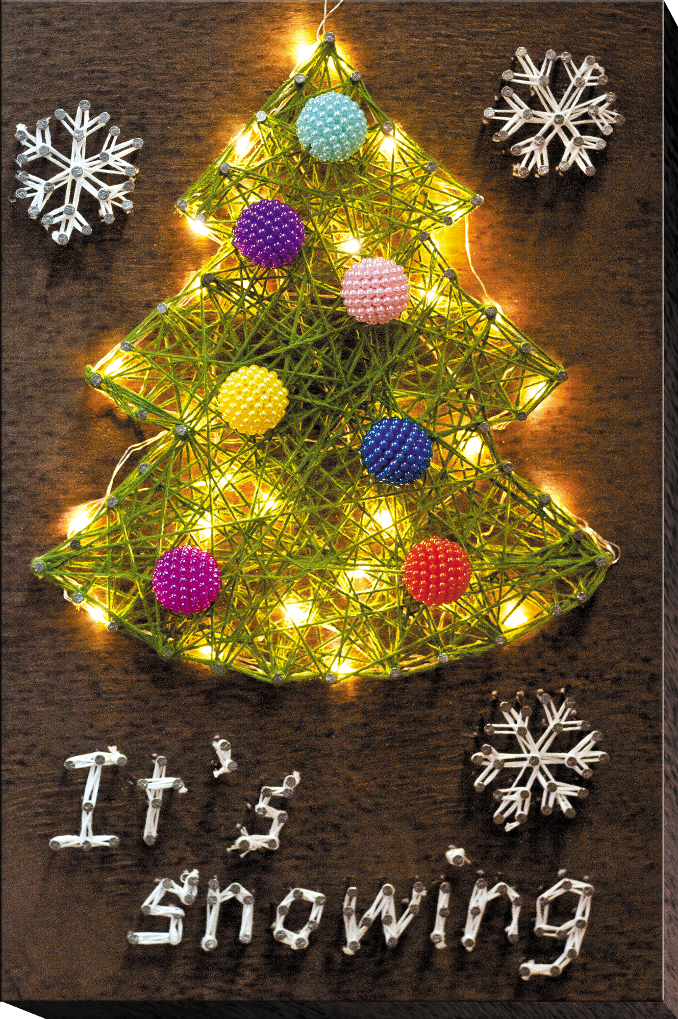 String art kit Christmas tree Size: 7.5"×11.4" (19x29 cm)