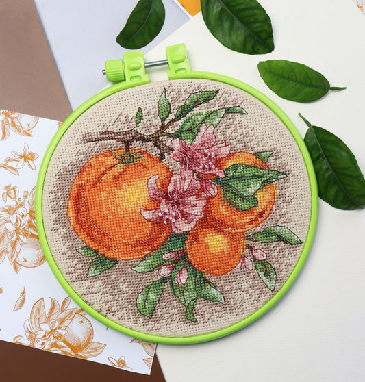Cross stitch kit Oranges Size: 6.7"×6.7" (17x17 cm)