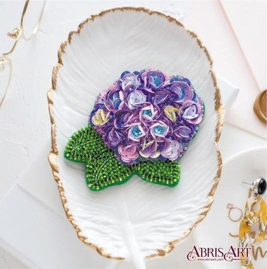 Bead embroidery brooch kit Hydrangea Flower Size: 2.9"×3.5" (7.5×9 сm)