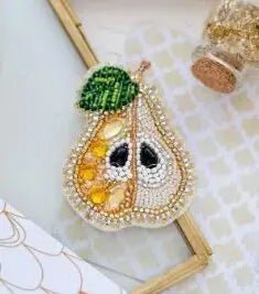 Bead embroidery brooch kit Pear duchess Size: 2"×2.6" (5.1x6.6 cm)