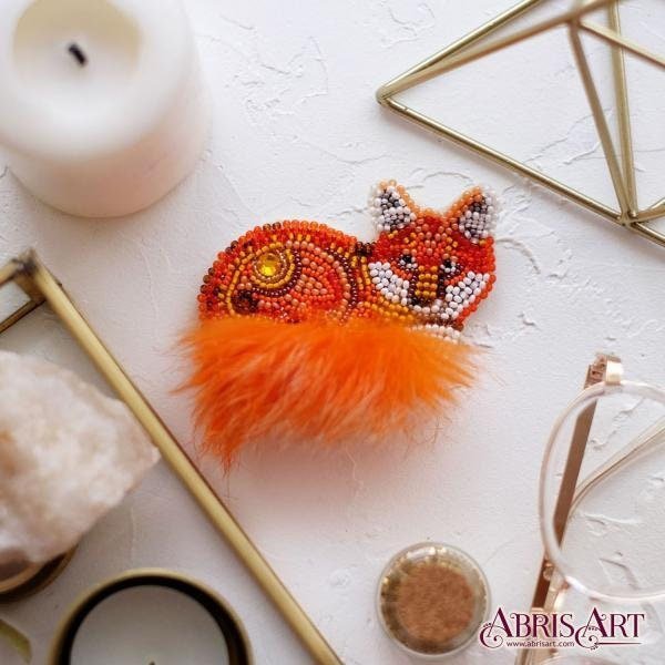 Bead embroidery brooch kit Red Fox Size: 2.3"×3.1" (6x8 cm)