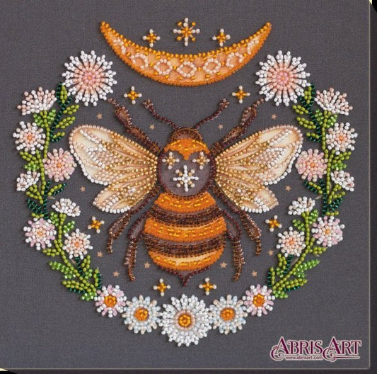 Bead embroidery kit Sweet bee Size: 7.9"×7.9" (20x20 cm)