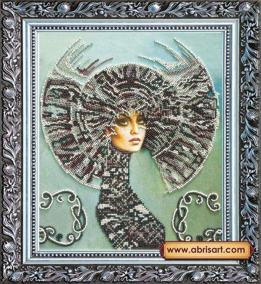 Bead embroidery kit Selena Size: 10.2"×11.8" (26x30 сm)