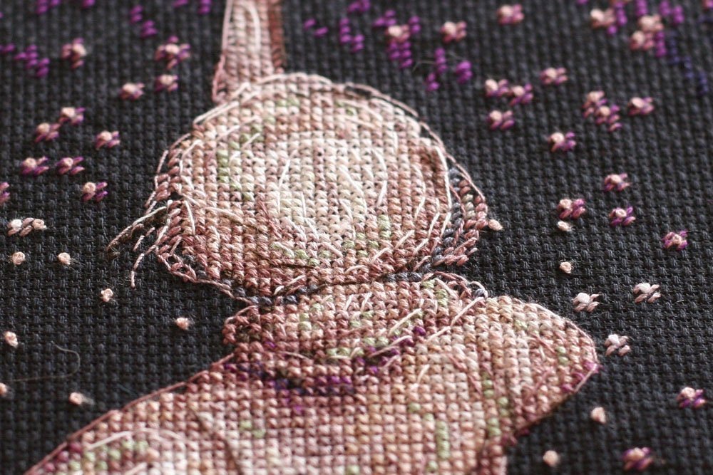 Cross stitch kit Girl Size: 7.9"×15" (20x38 cm)