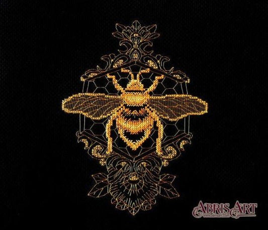 Cross stitch kit Golden bee Size: 5.5"×7.1" (14x18 cm)