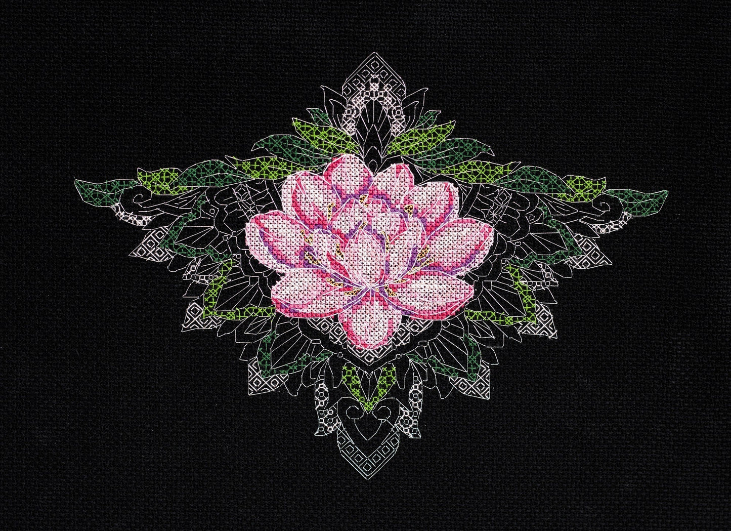 Cross stitch kit Lotus flower Size: 9.4"×7.0" (24x18 cm)